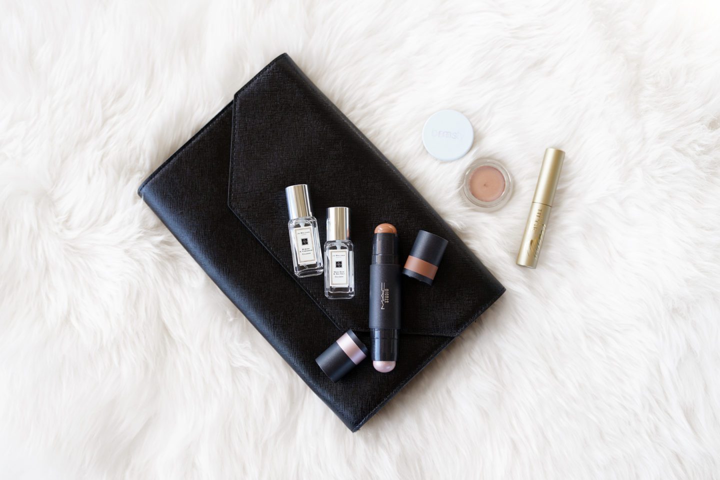 clutch-beauty-mac-rms-stila-jo-malone