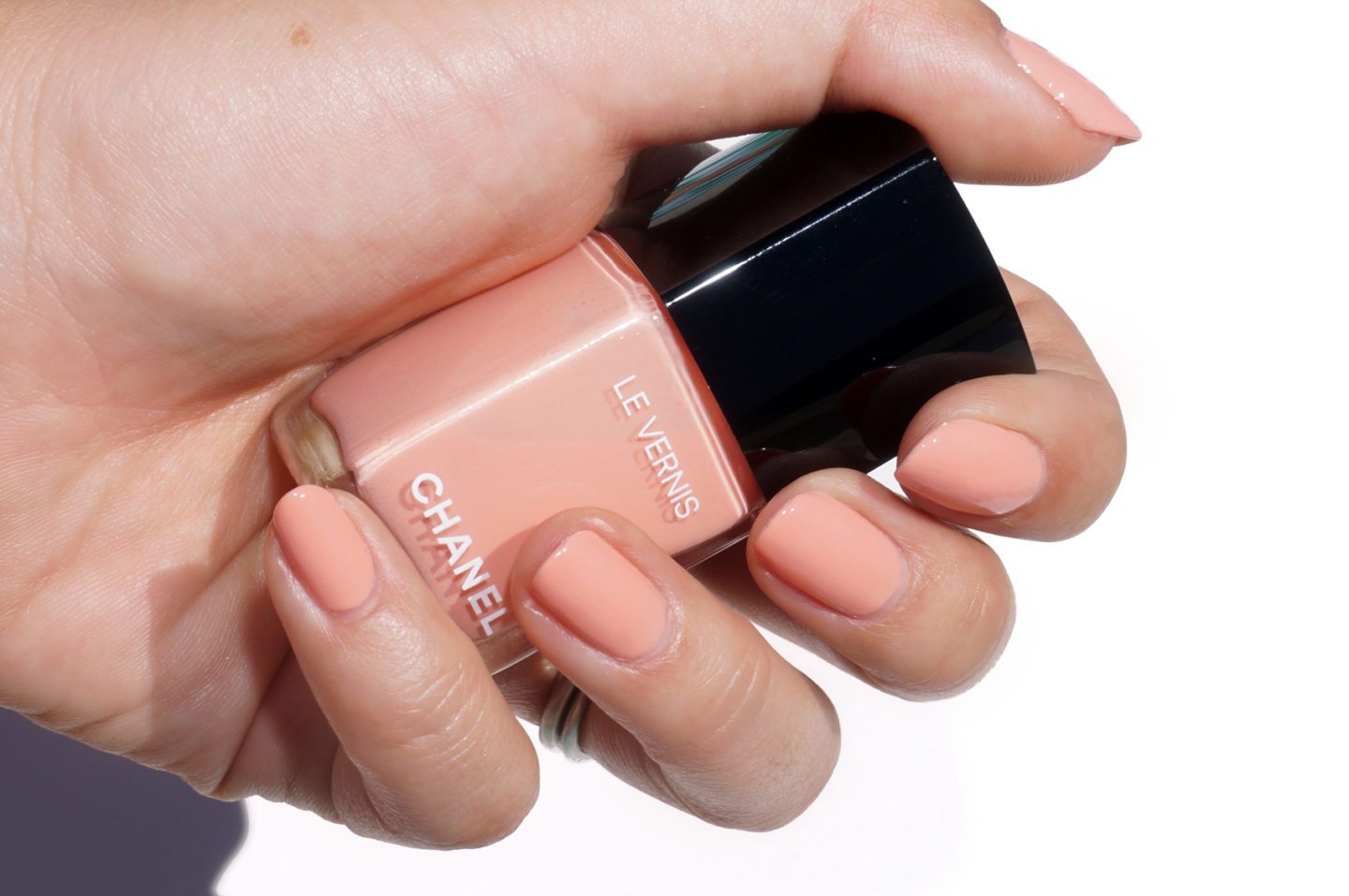 Chanel Le Vernis Tulle | Fashion Groom Spot