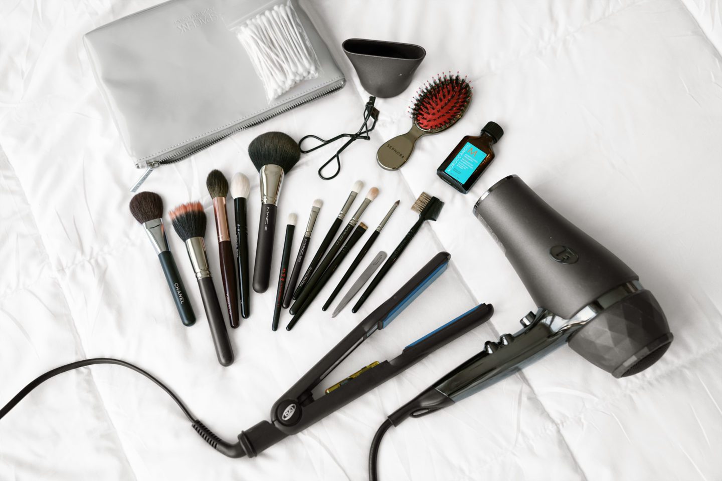 Travel Makeup Tools | Fashion Groom Spot