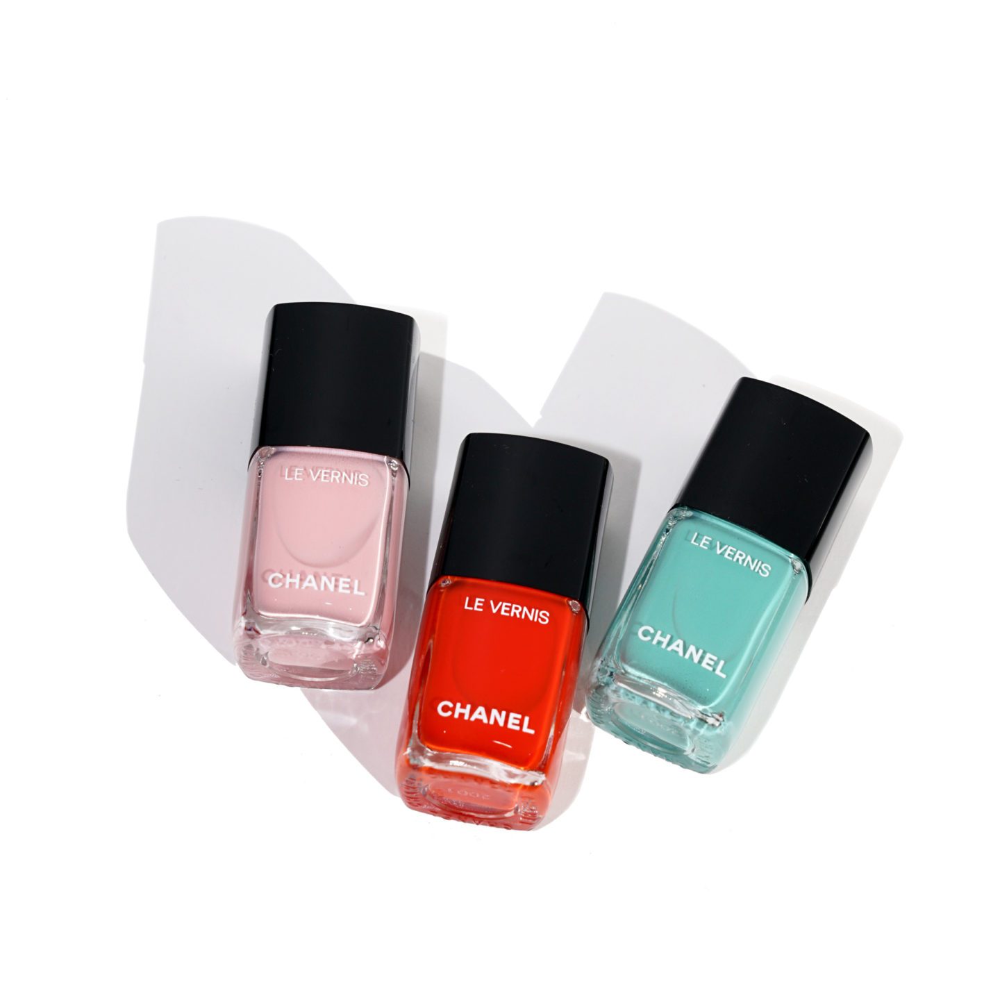Chanel Spring-Summer 2018 Le Vernis Nuvola Rosa, Verde Pastello, Arancia Vibrante