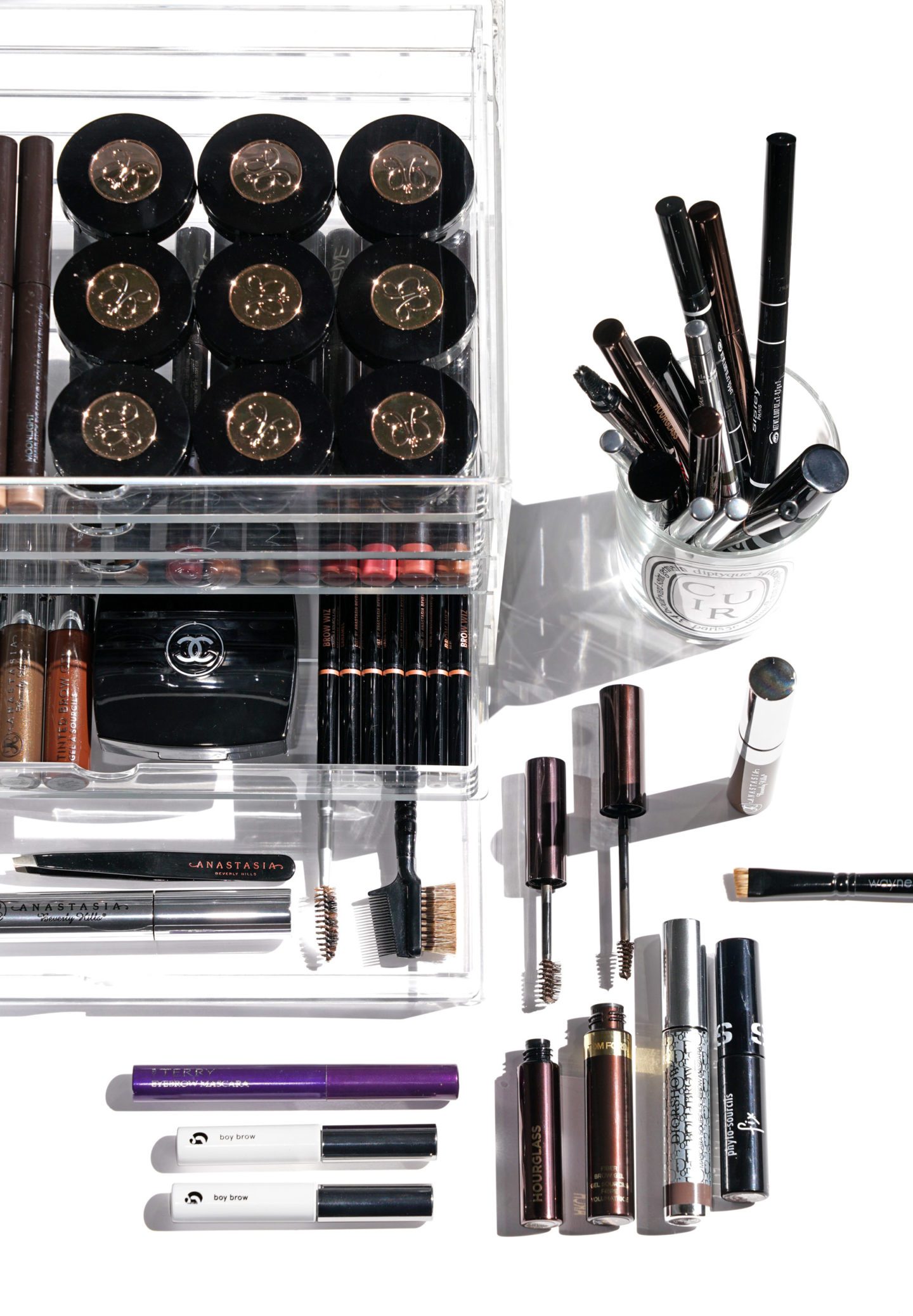 Best Natural Tinted Brow Gels, Hourglass, Tom Ford, Sisley, Glossier, Anastasia Beverly Hills