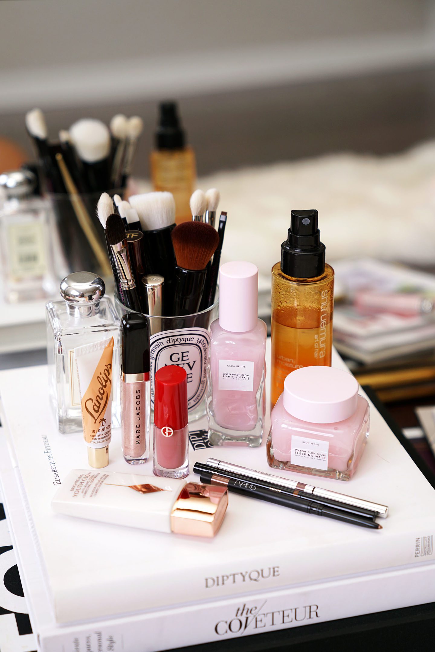 Loving Right Now, Glow Recipe Watermelon Juice Moisturizer, Charlotte Tilbury Brightening Youth Glow, Shu Uemura Art of Hair Serum, Armani Lip Magnet 508, Bronze Eyeliner NARS, Hourglass Sisley-Paris, Marc Jacobs Cream and Sugar Lip Gloss, Lanolips Coconut