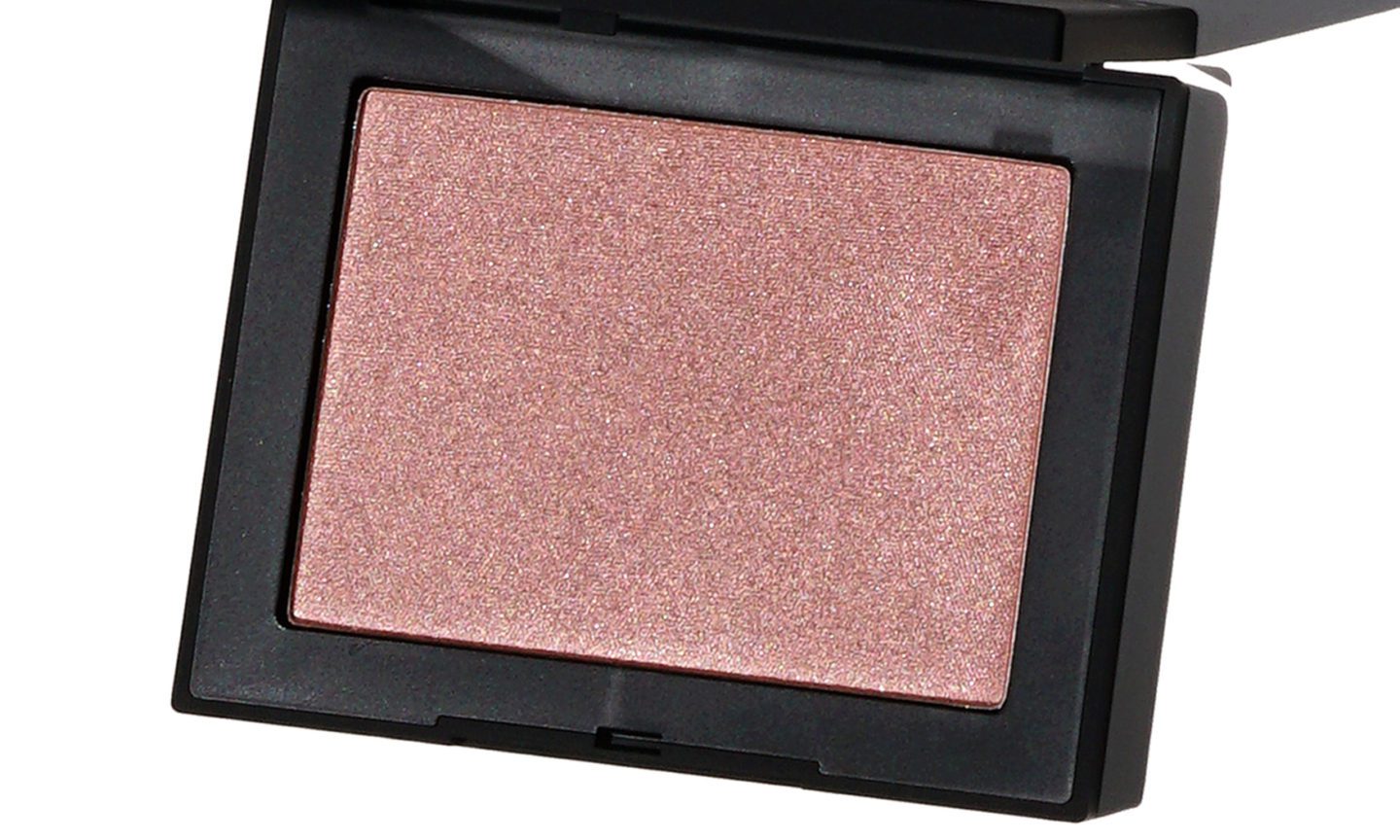 NARS Highlighting Powder in Maldives