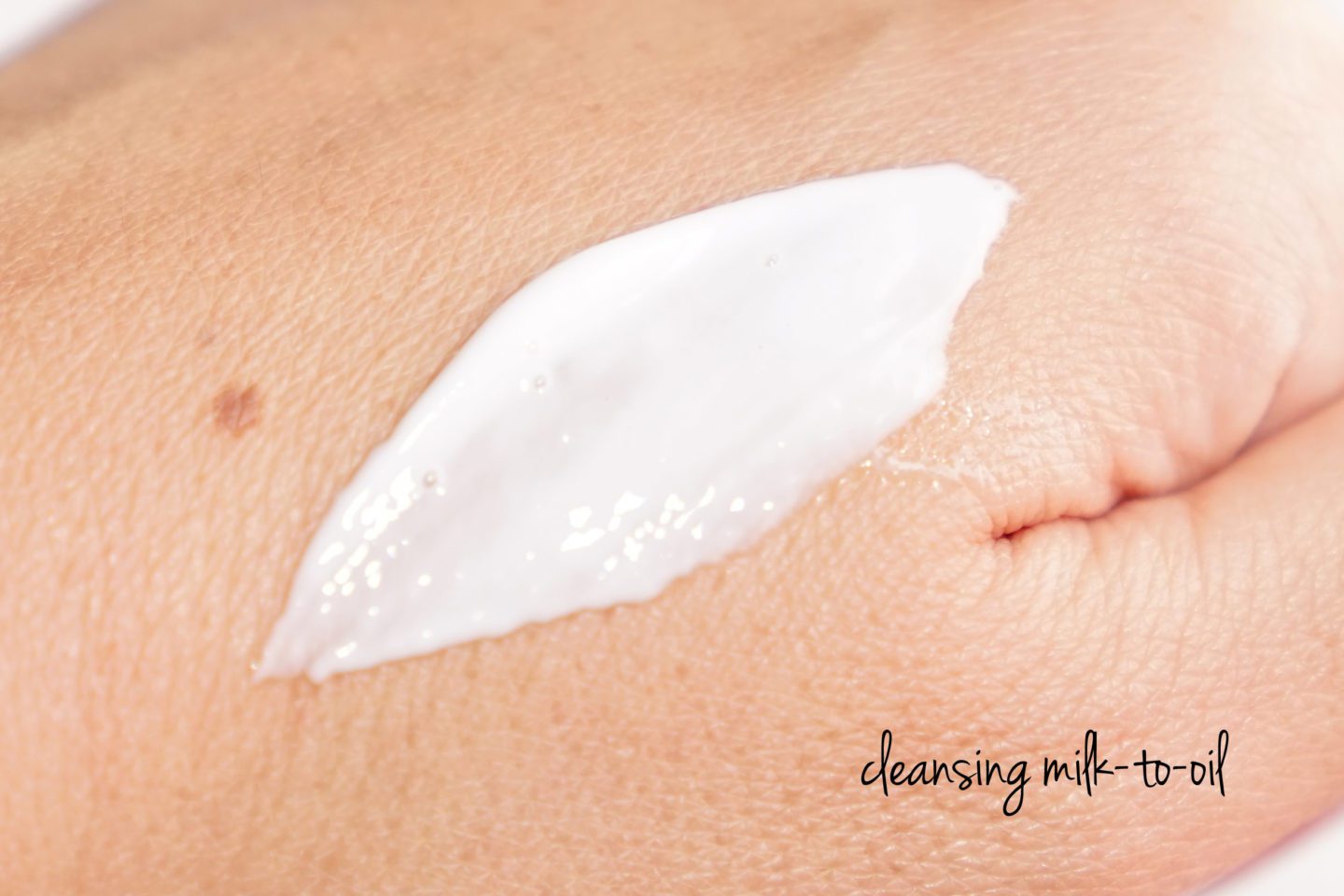 Chanel Cleansing Milk to Oil Review