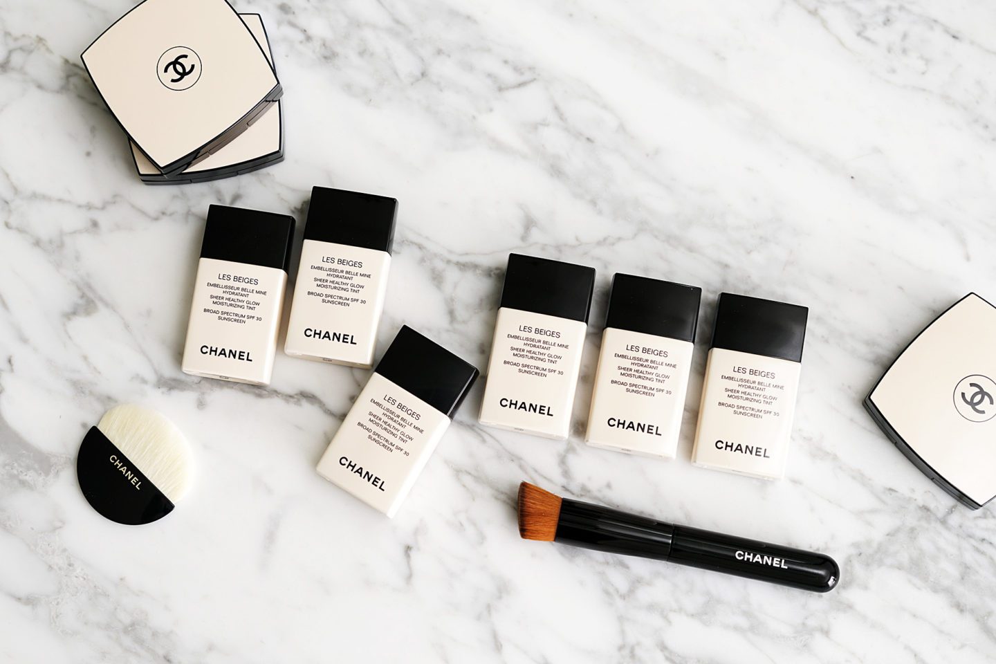 Chanel Les Beiges Sheer Healthy Glow Moisturizing Tint Broad Spectrum SPF 30 review and swatches