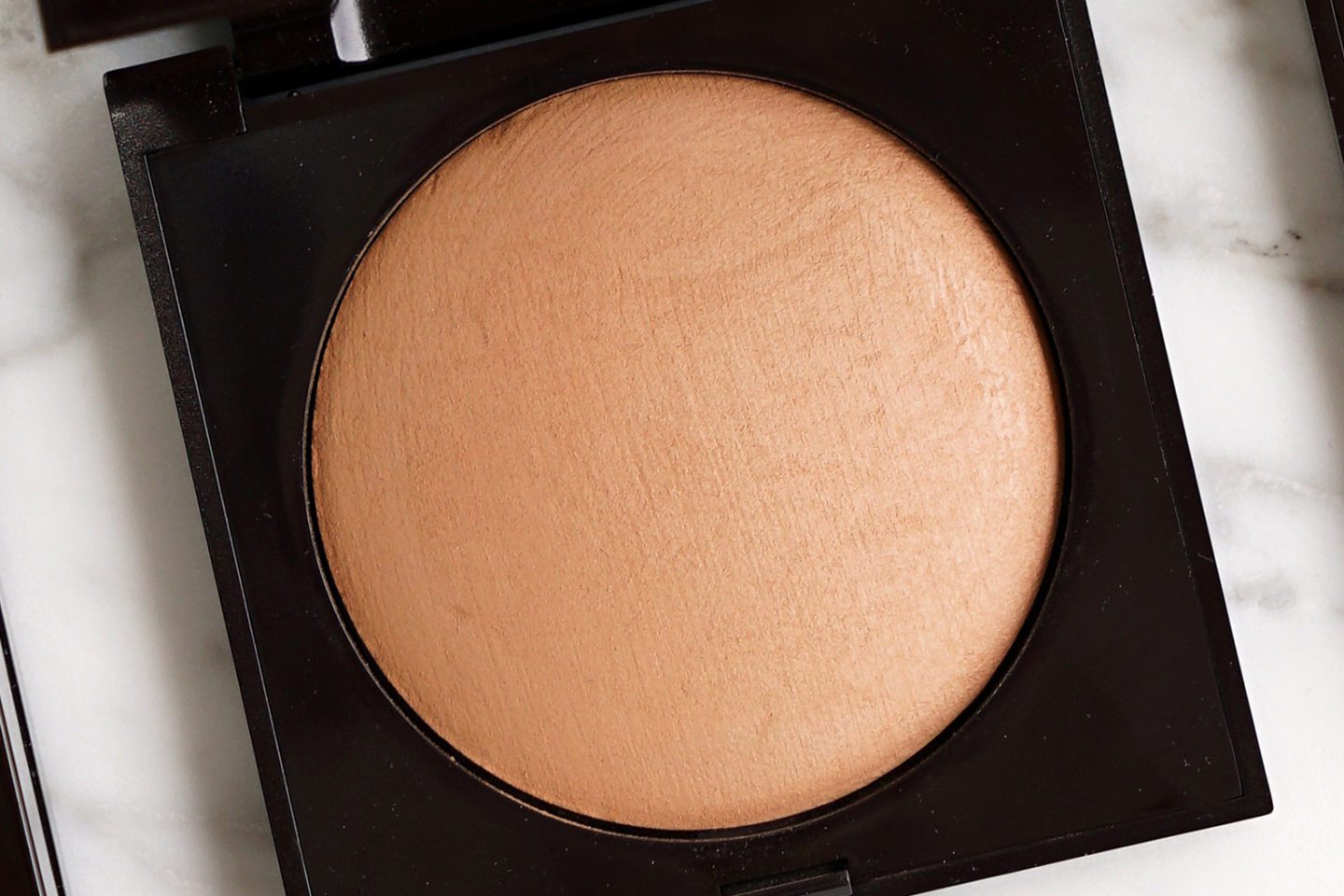 Laura Mercier Matte Radiance Powder Bronze 03
