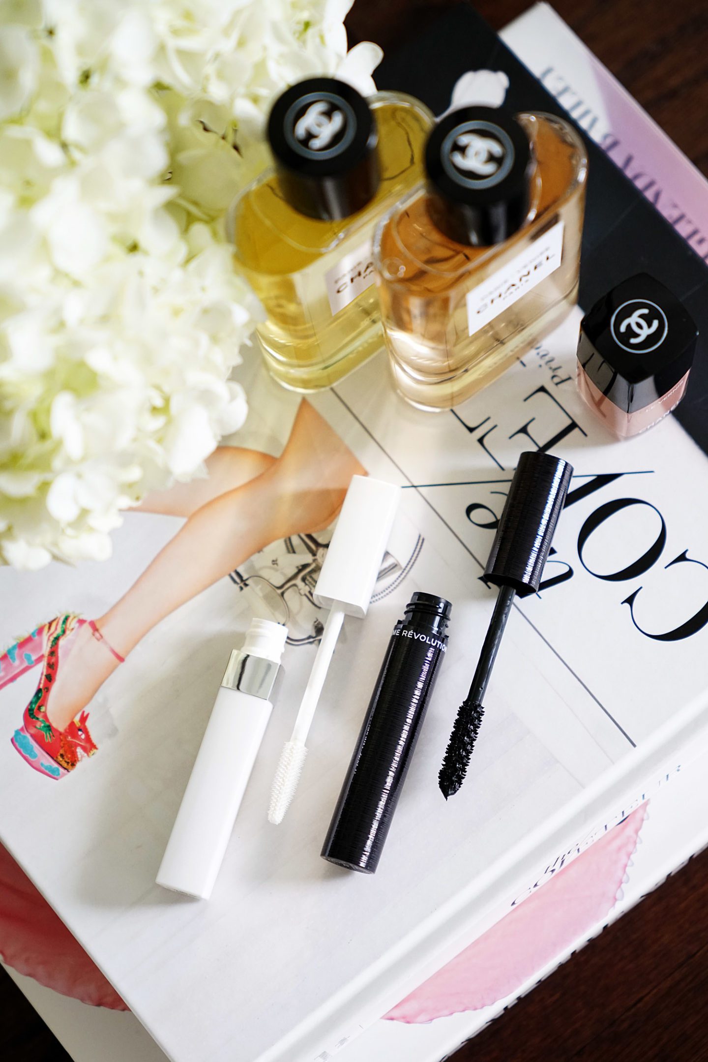 Chanel La Base Mascara + Le Volume Revolution de Chanel