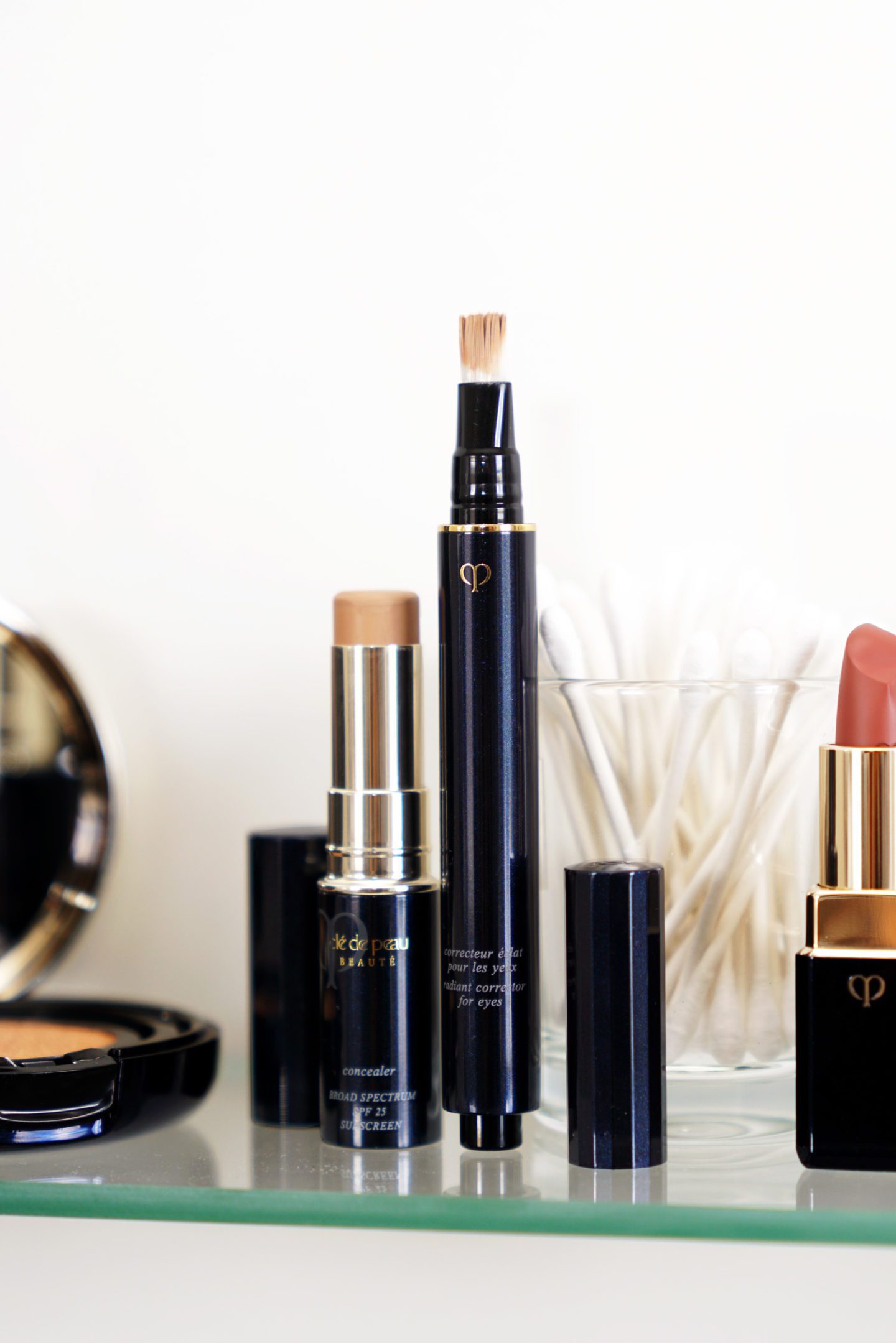 Cle de Peau Concealer and Radiant Corrector for Eyes Ocher