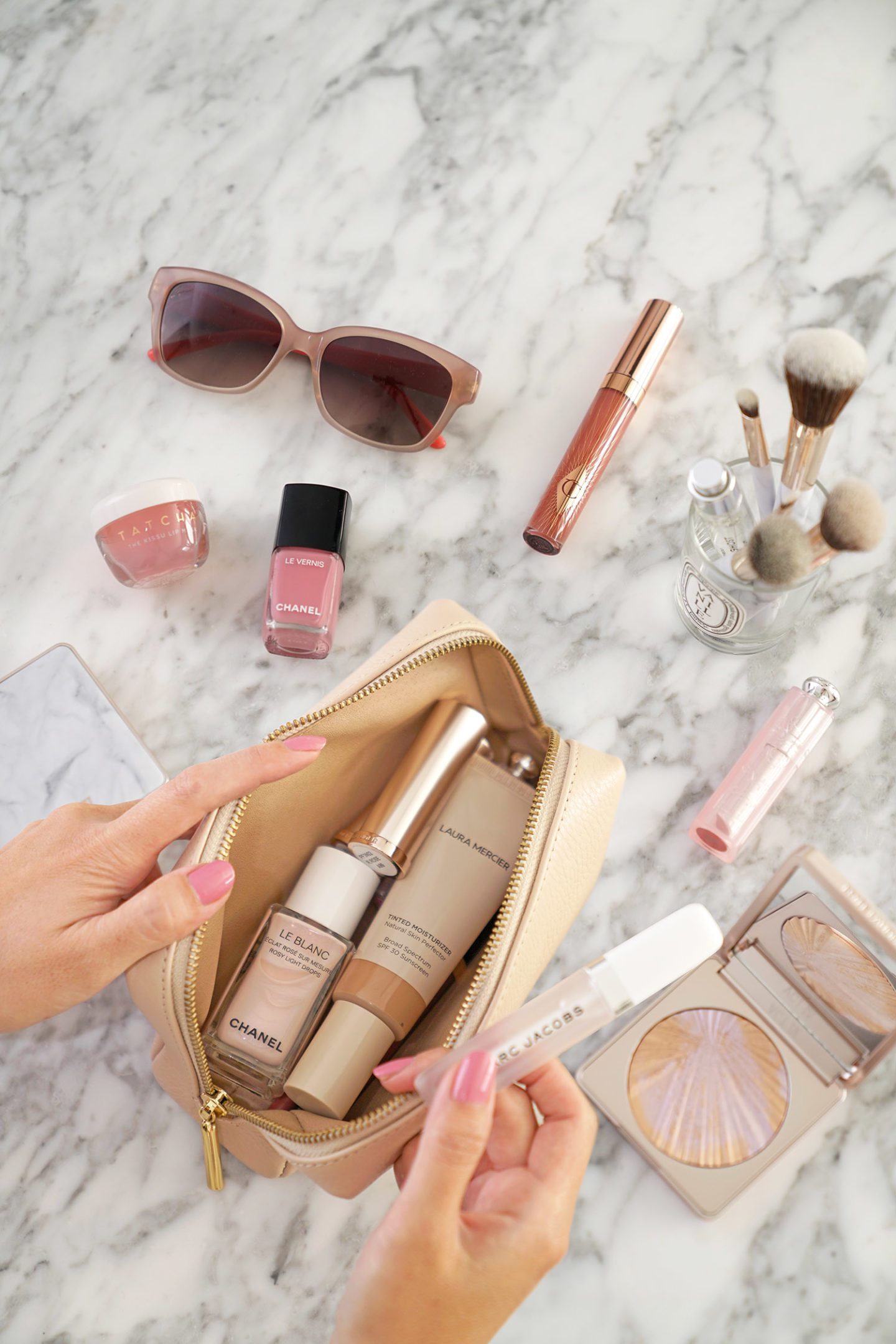 Cuyana Tech Case Favorite Makeup Bag