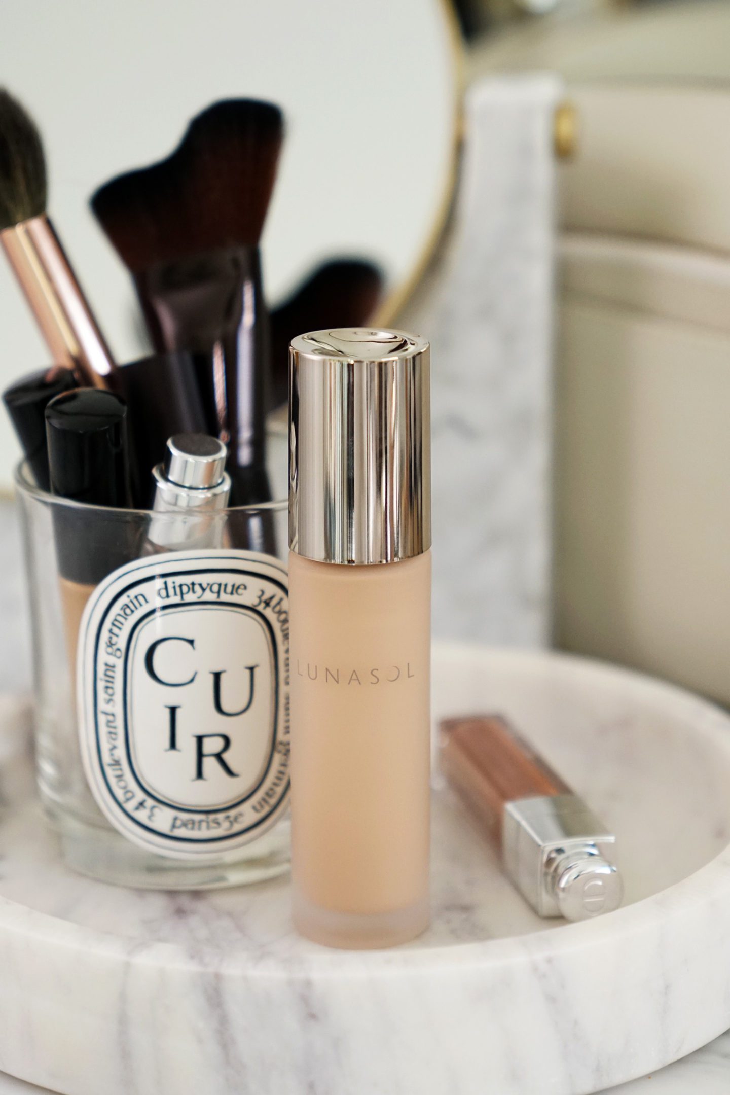 Lunasol Glowing Watery Oil in 3 Medium