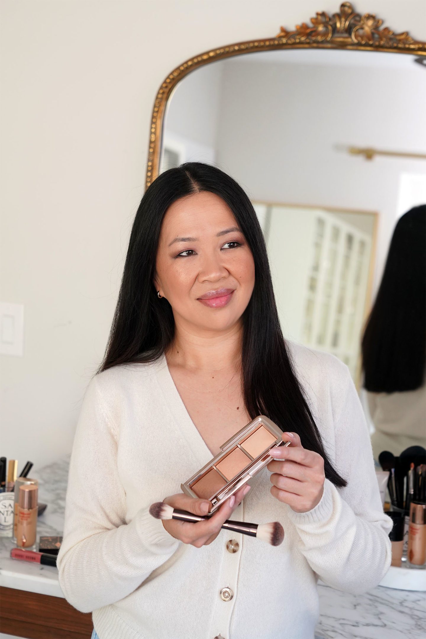 Hourglass Ambient Lighting Edit Volume II Look