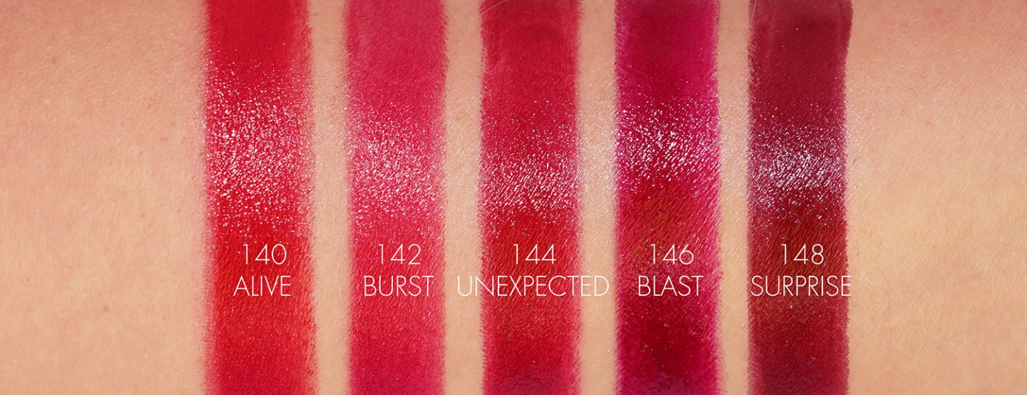 Chanel Rouge Coco Bloom swatches