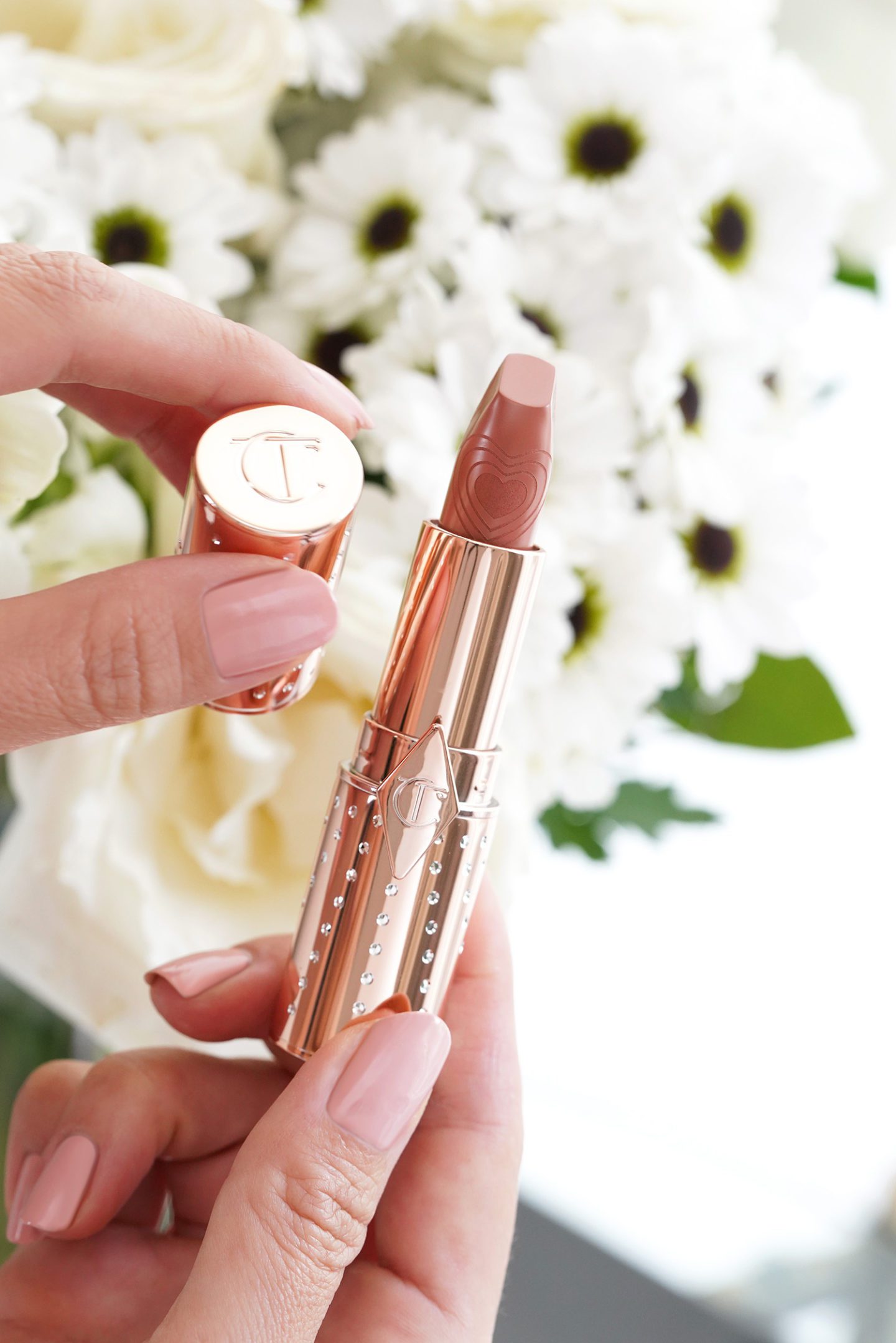 Charlotte Tilbury Lipstick in Nude Romance 