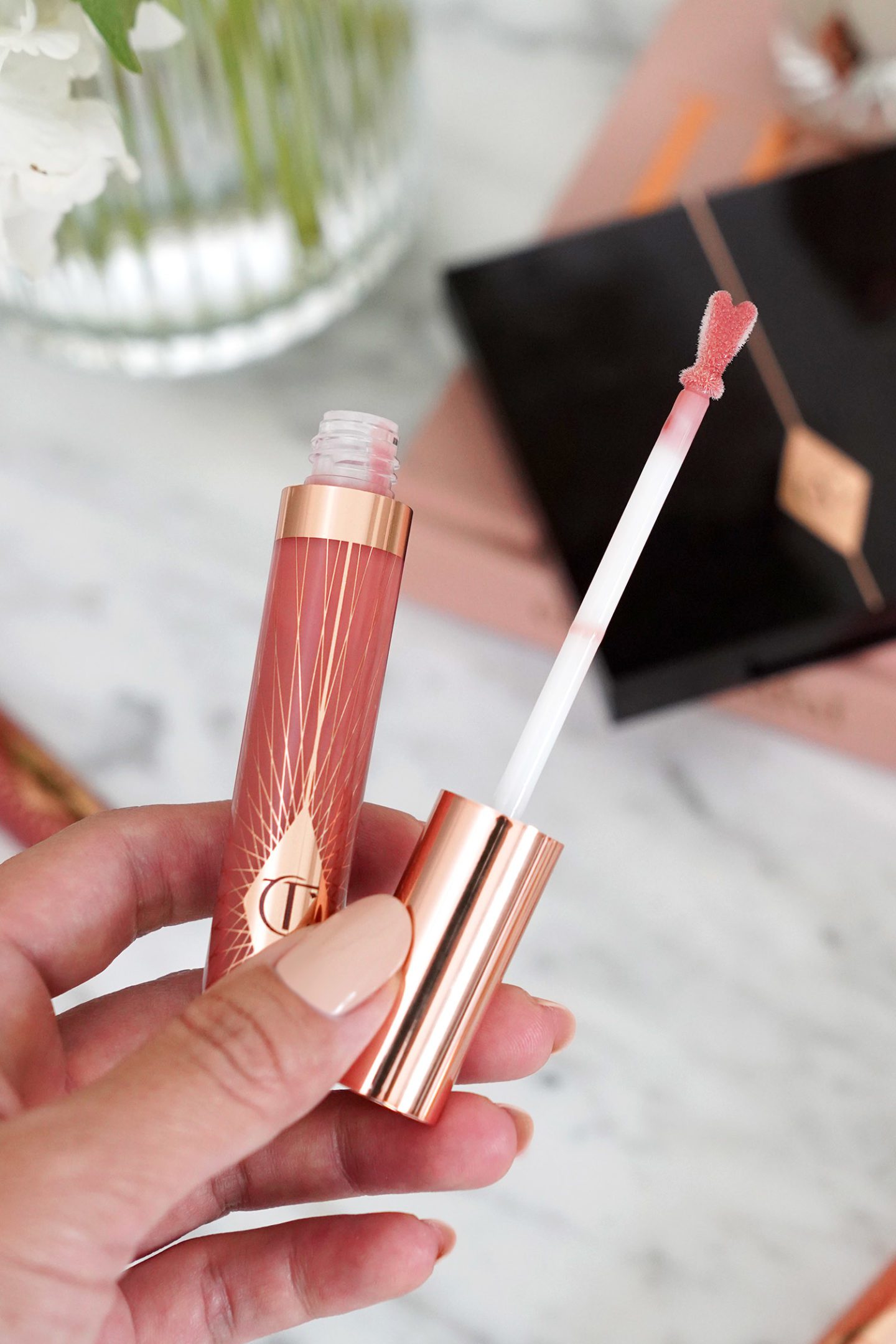 Charlotte Tilbury Collagen Lip Bath Pillow Talk