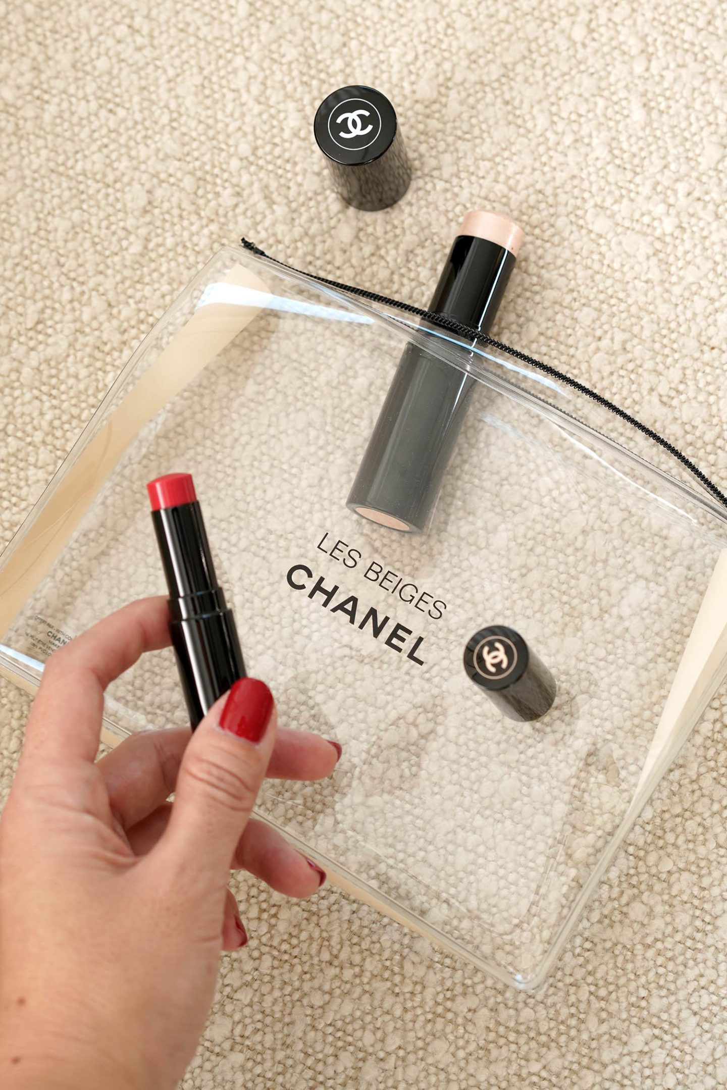 Chanel Les Beiges Swipe and Glow Set