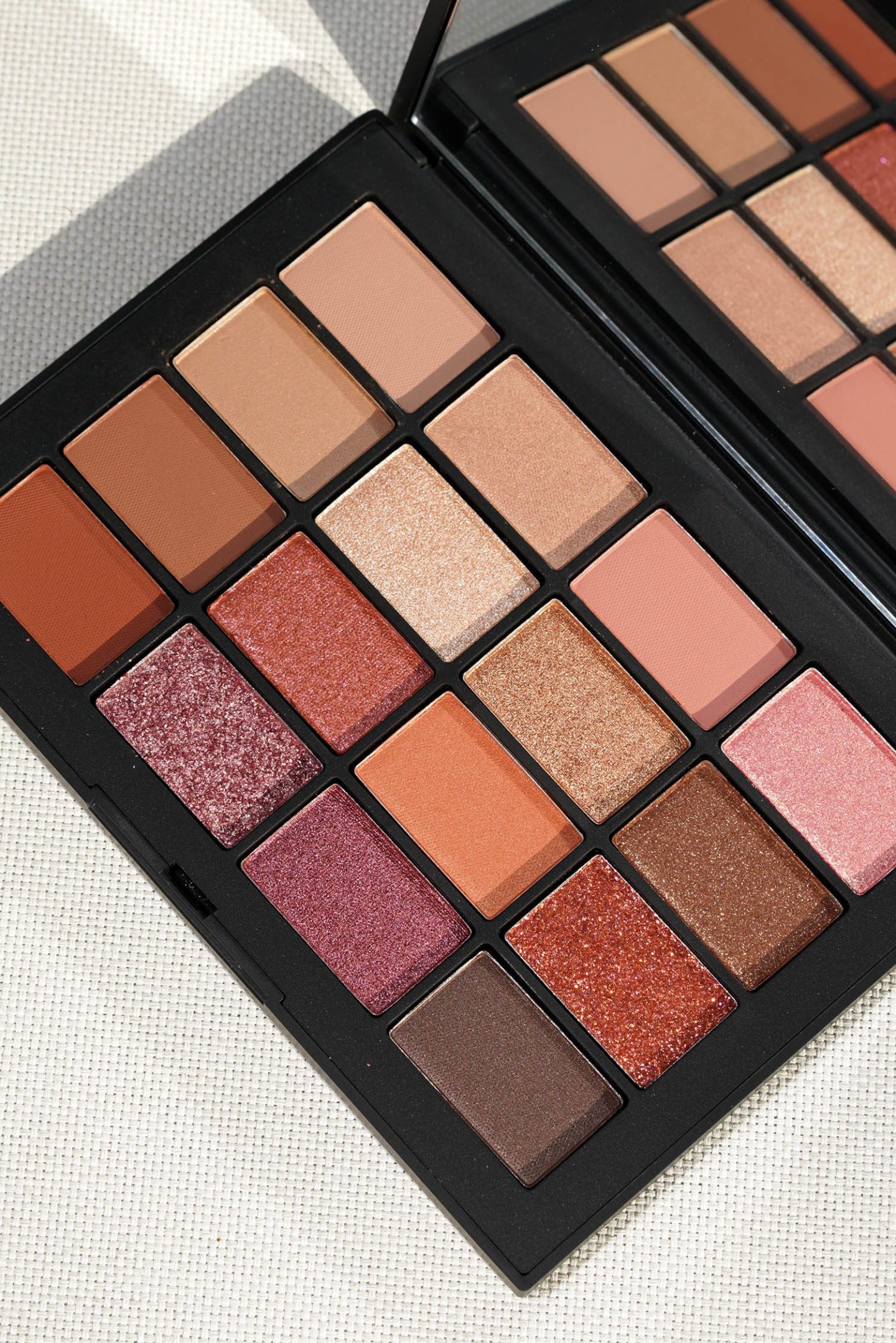 NARS Summer Unrated Eyeshadow Palette