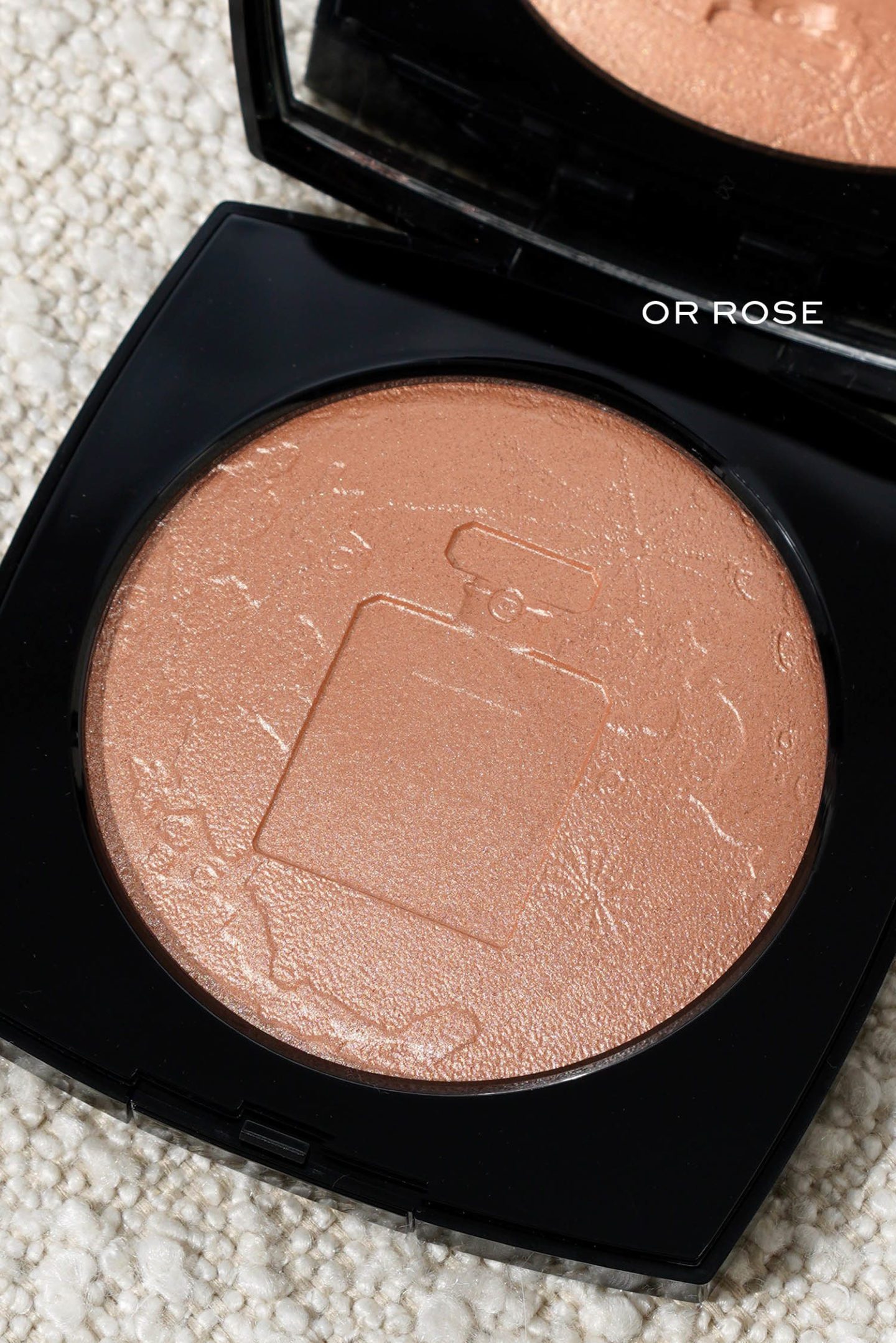 Chanel Eclat Lunaire Oversize Illuminating Face Powder Or Rose