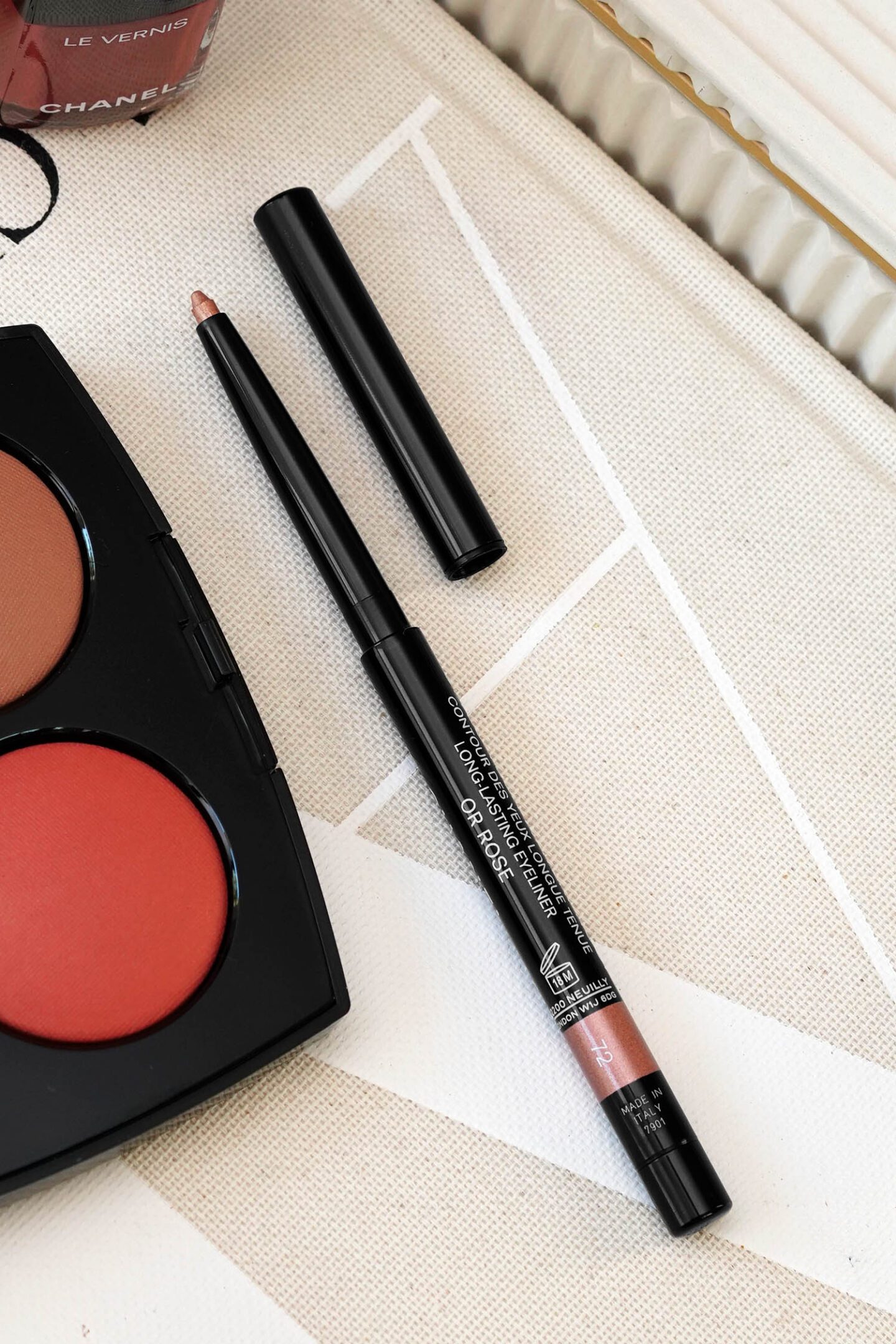 Chanel Stylo Yeux Waterproof Eyeliner in Or Rose