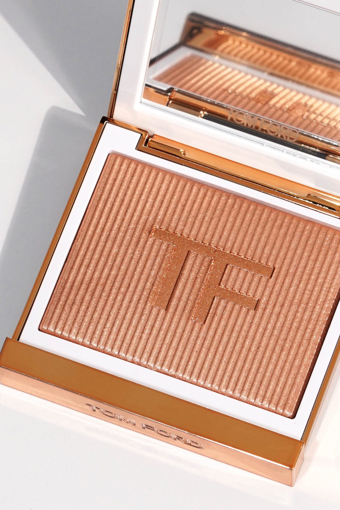 Tom Ford Soleil de Feu Shimmering Highlighter in Oasis