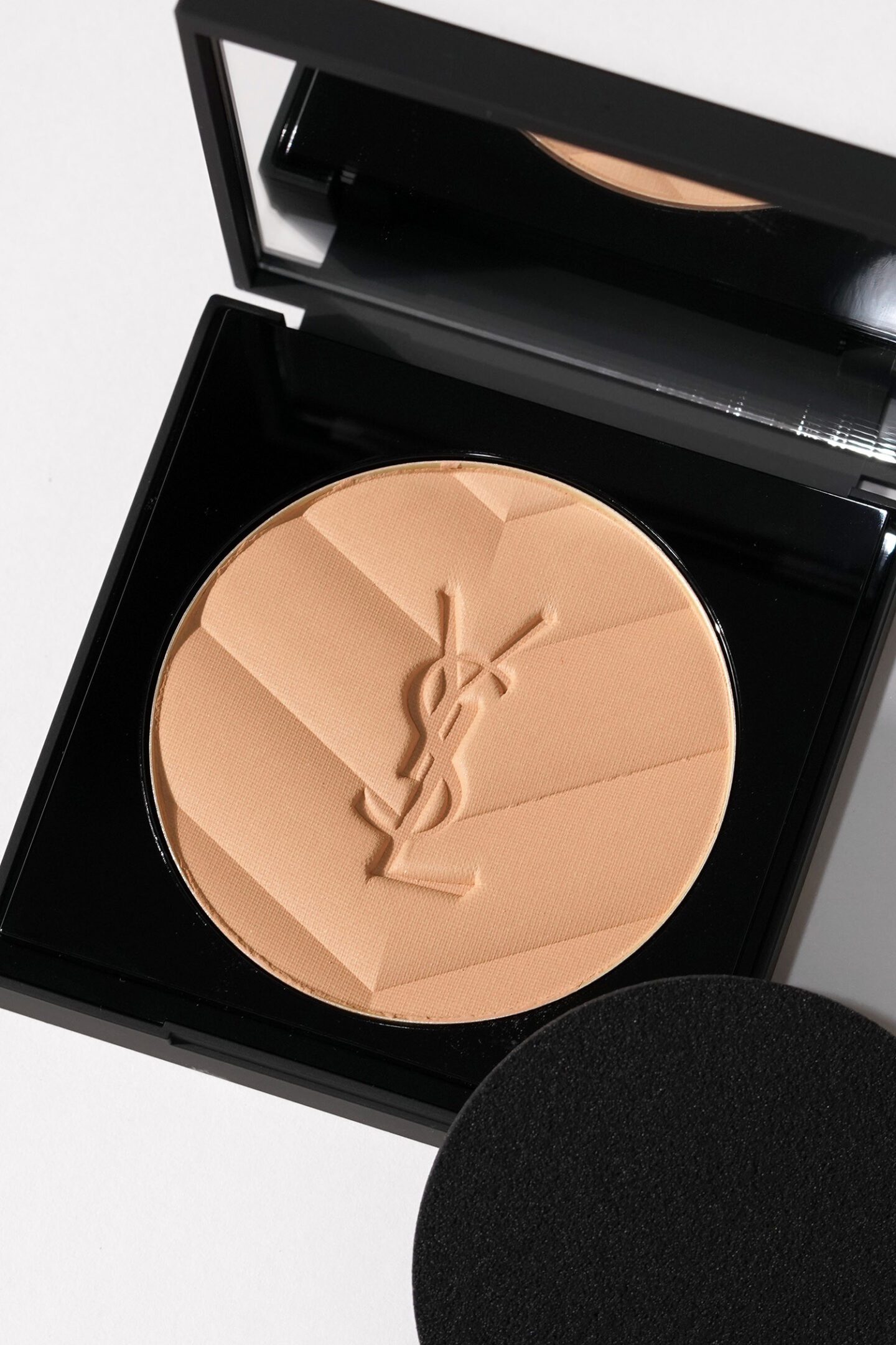 YSL All Hours Hyper Powder Shade 03