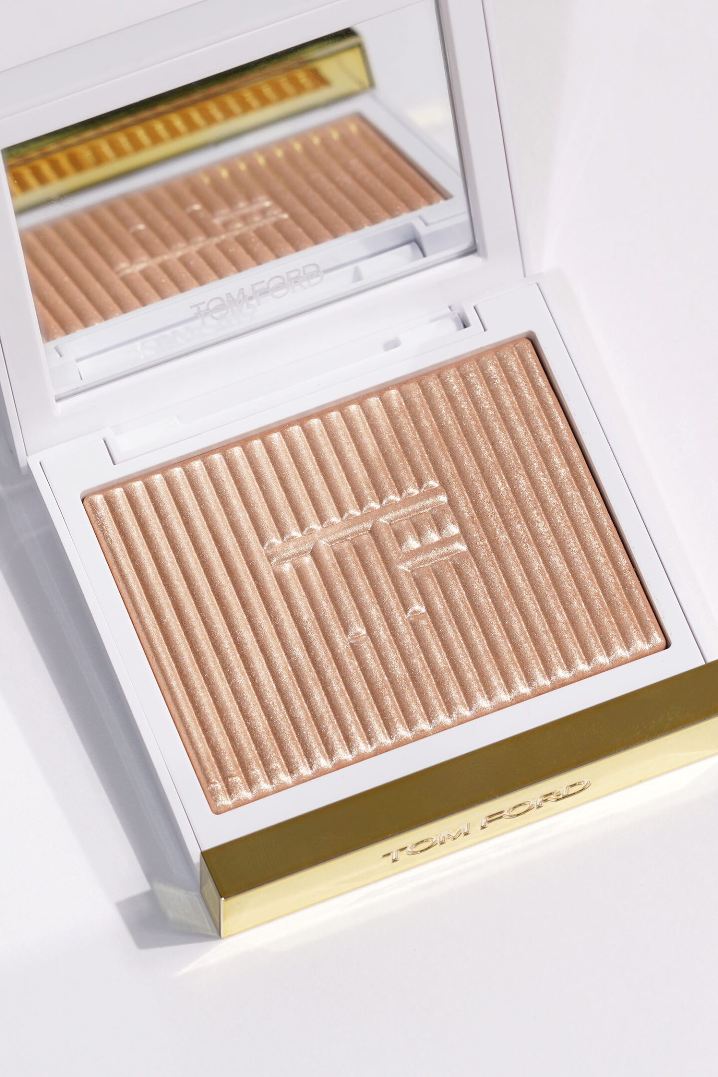 Tom Ford Beauty Soleil Glow Highlighter in Nude Sand 2024