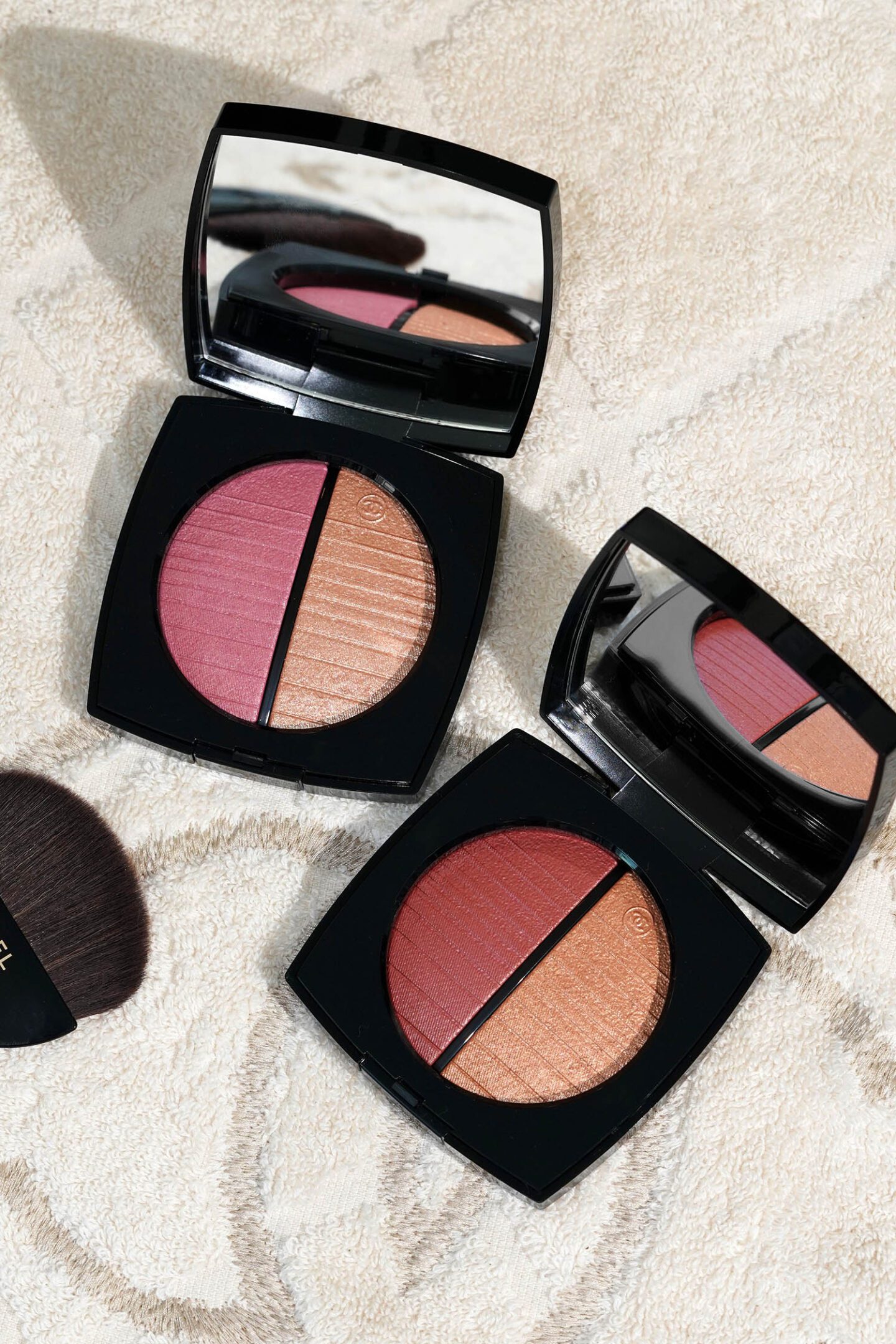 Chanel Les Beiges Healthy Golden Glow Powder 