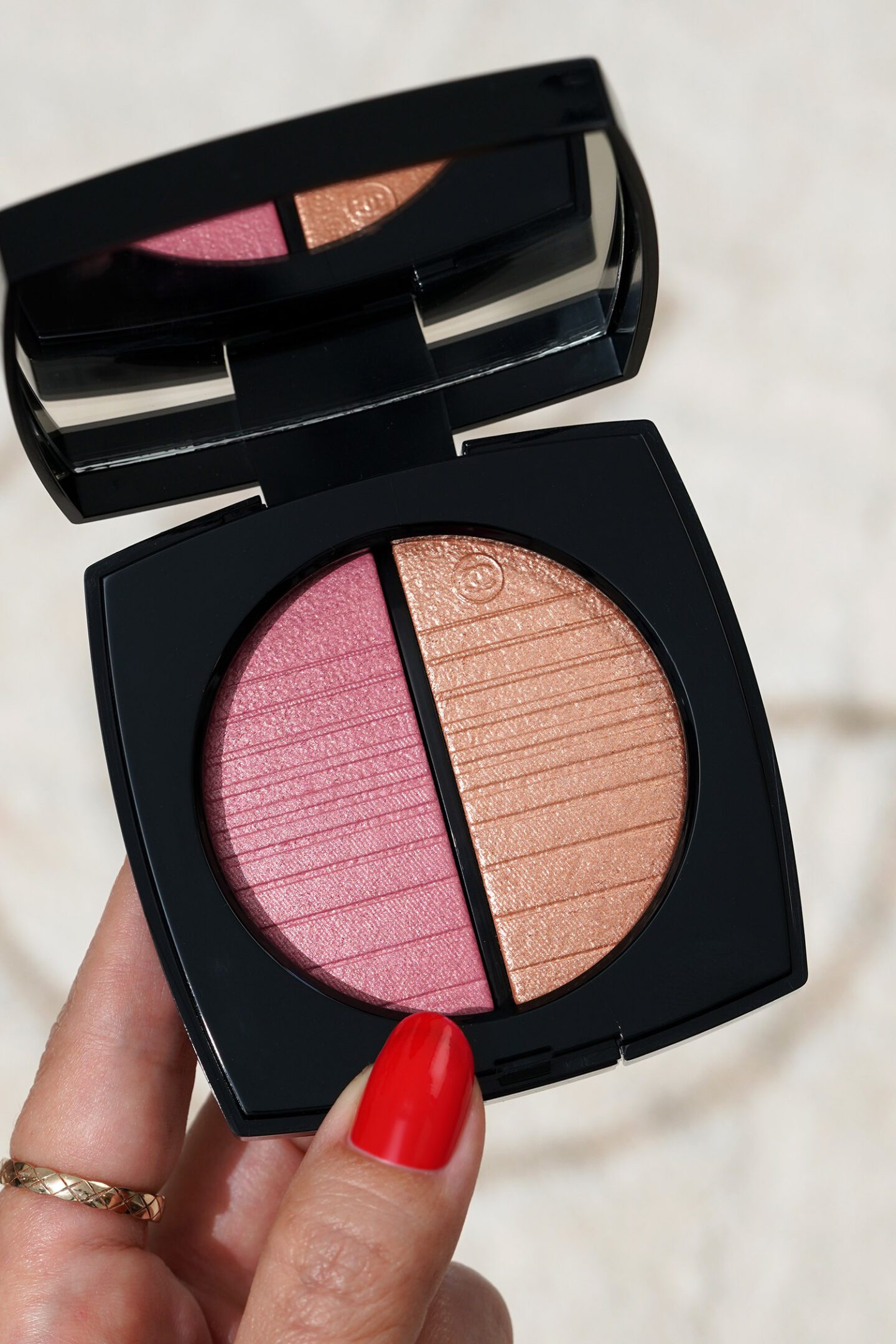 Chanel Les Beiges Healthy Golden Glow Powder Eclat Du Soir 