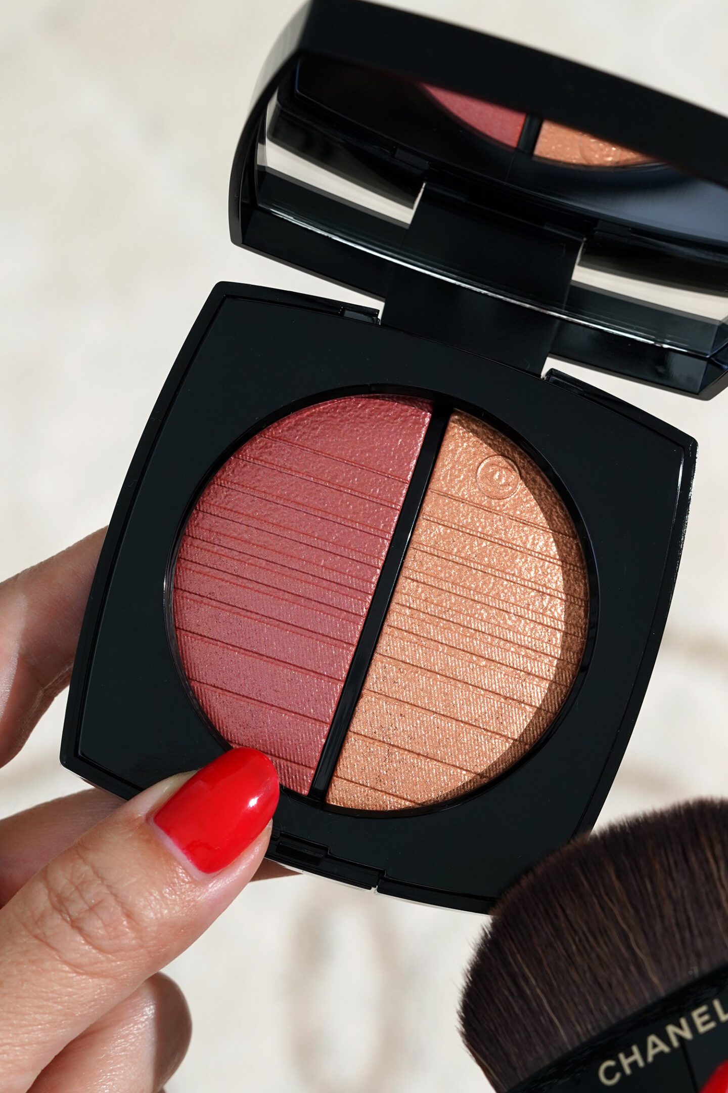 Chanel Les Beiges Healthy Golden Glow Powder Duo Soleil Couchant