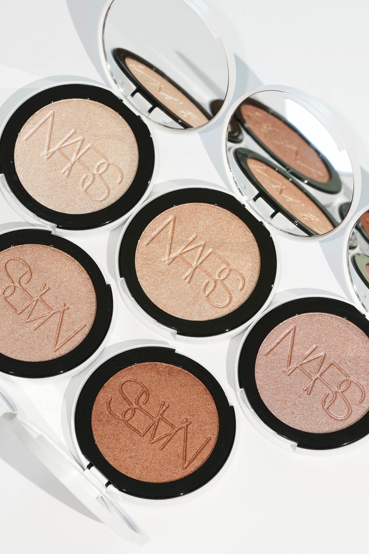 NARS Light Reflecting Luminizing Powder 