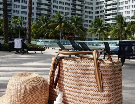 Eric Javits Squishee Isla Bag